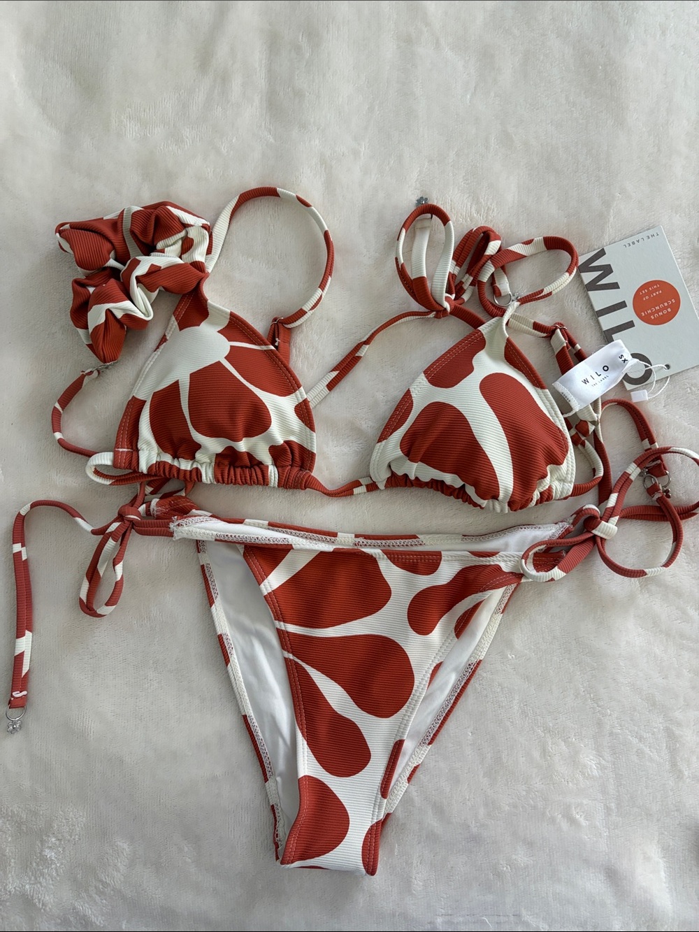 NWT WILO THE LABEL 2 piece tie string bikini with scrunchie, rust petal, XS